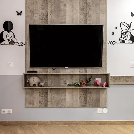 Disneyland Appartements familial avec piscine intérieur et navette gratuite Serris Esterno foto