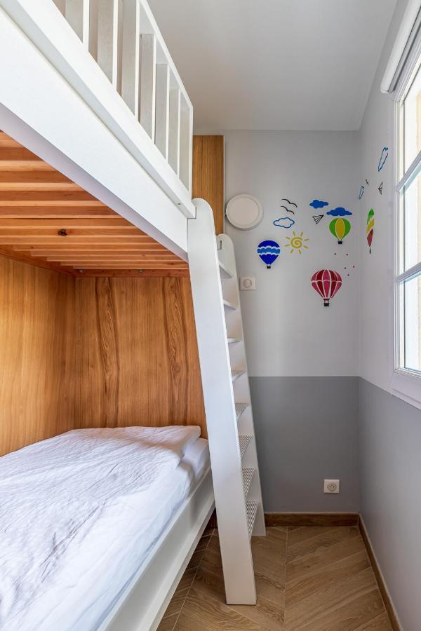 Apartment Disneyland Family Apartments: Heated Indoor Pool & Free Parking