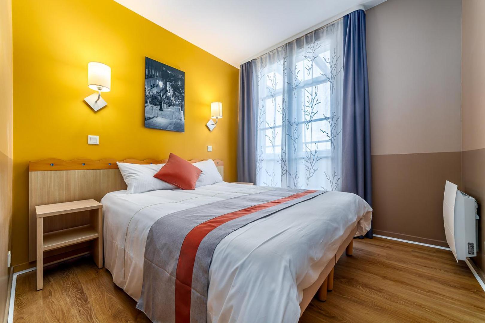Disneyland Family Apartments: Heated Indoor Pool & Free Parking Apartment