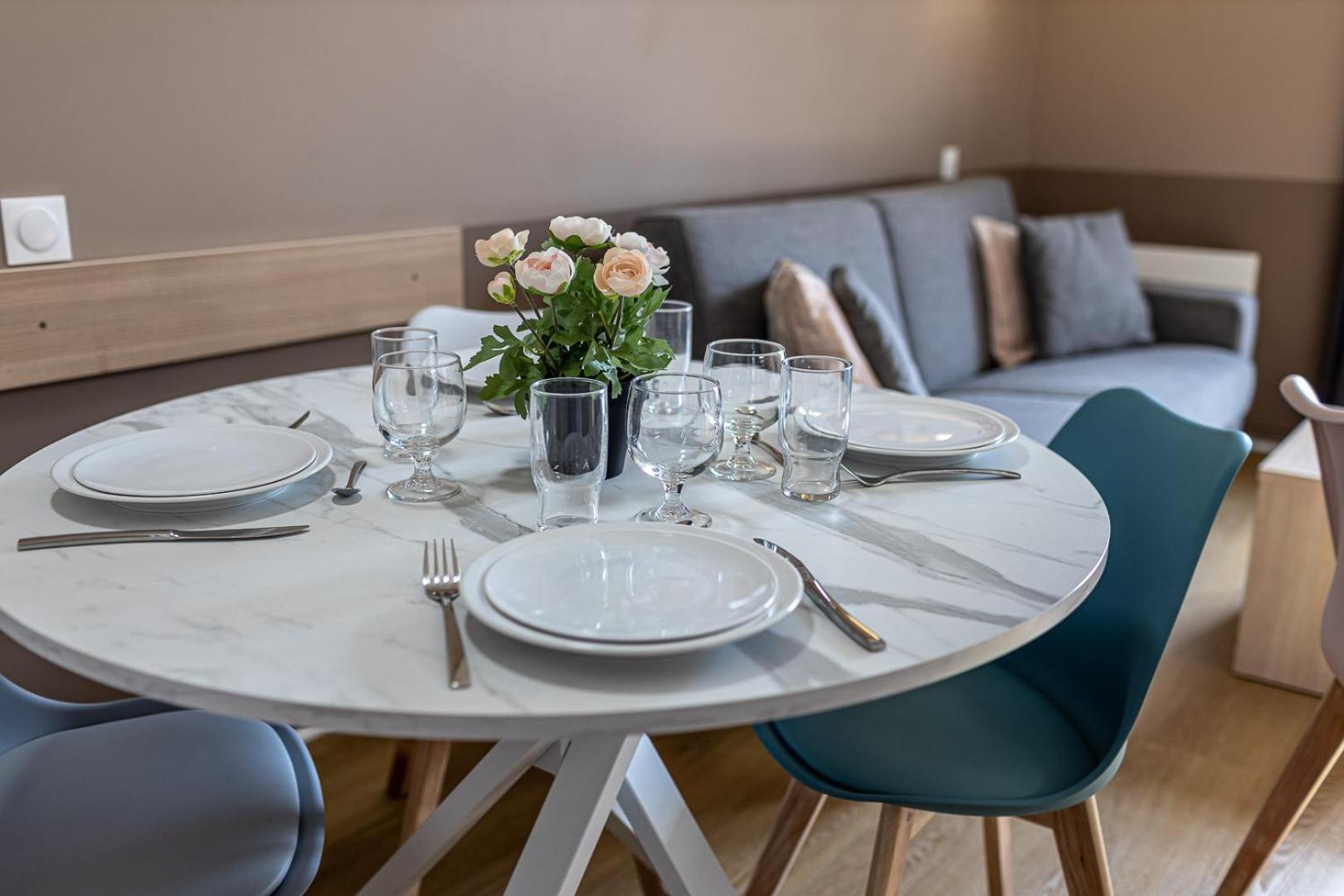 Apartment Disneyland Family Apartments: Heated Indoor Pool & Free Parking Serris