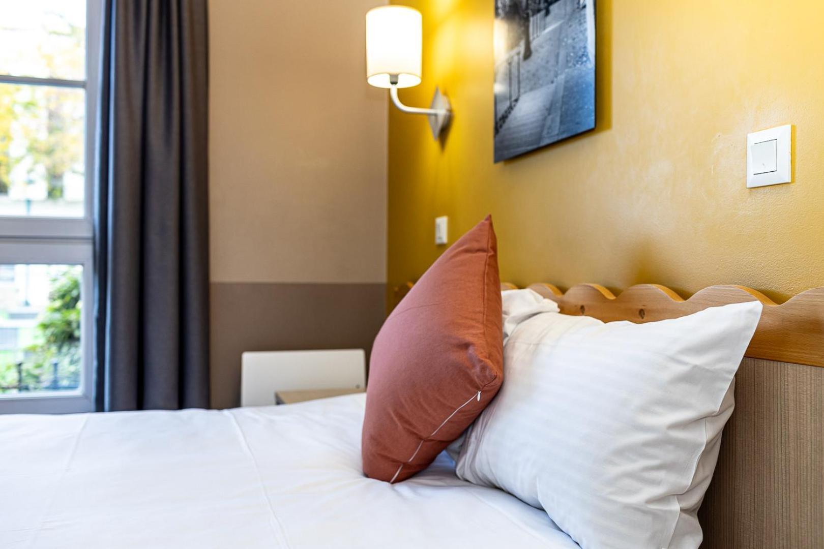 Disneyland Family Apartments: Heated Indoor Pool & Free Parking *